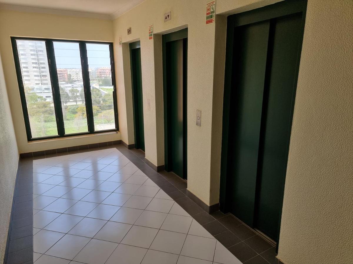 Apartamento Encantador Com Piscina Aquecida Portimão Eksteriør billede